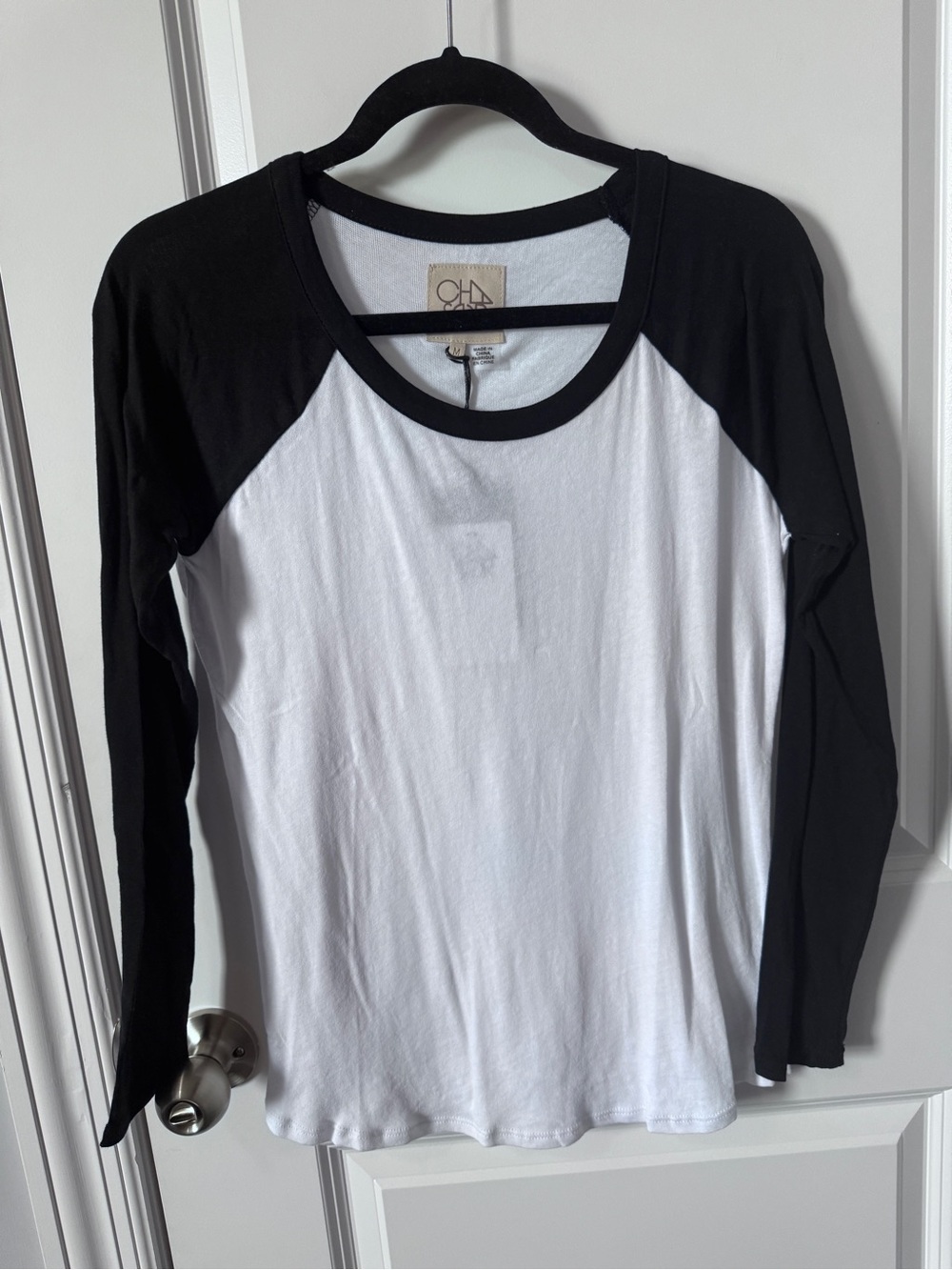 NWT- Chaser Black & White Raglan Long Sleeve Top- Medium